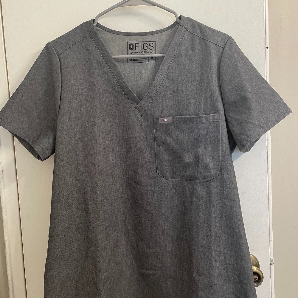 FIGS Technical Collection Shirt